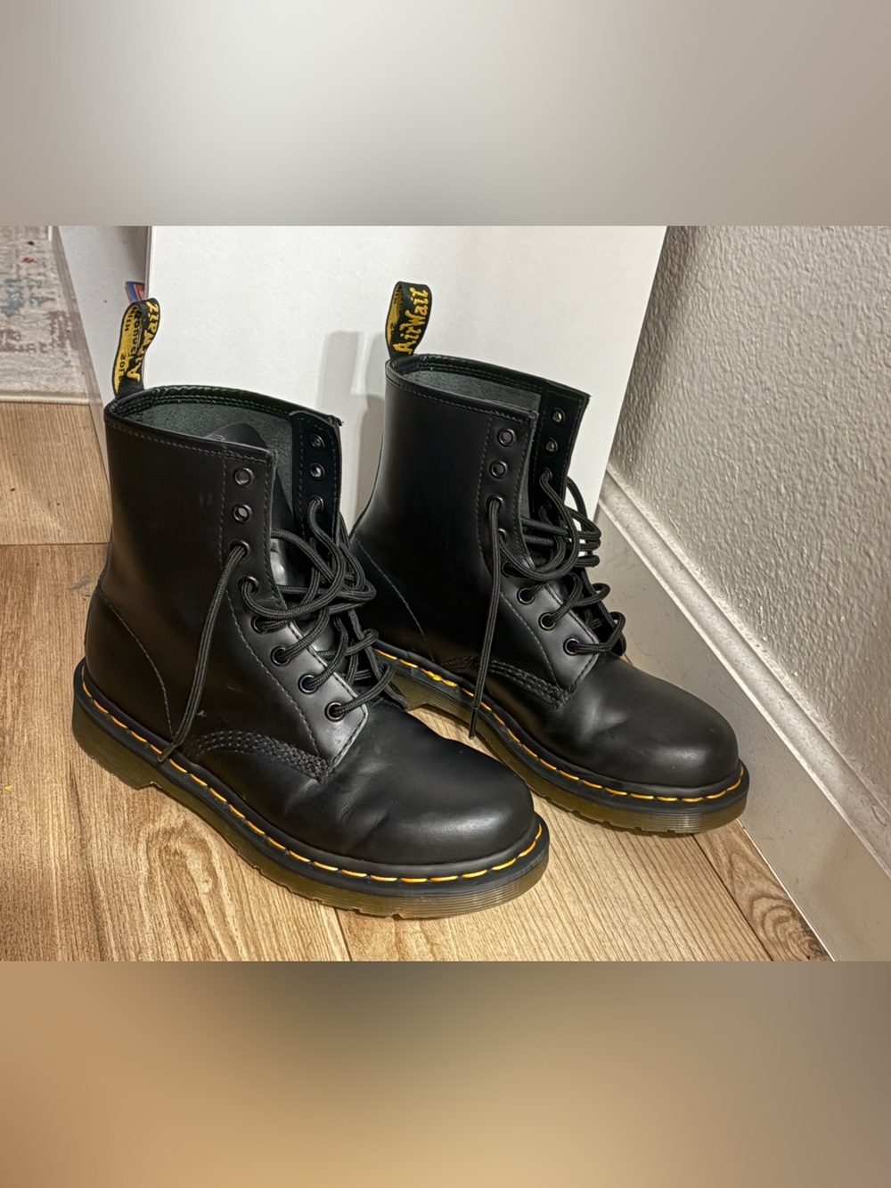 Dr. Martens 1460 Smooth Leather Black Boots